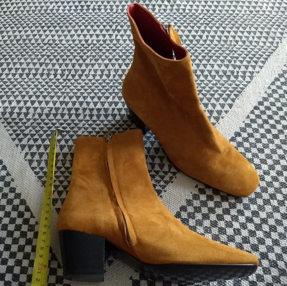 DORATEYMUR Droop Nose boots Size EU 38 suede